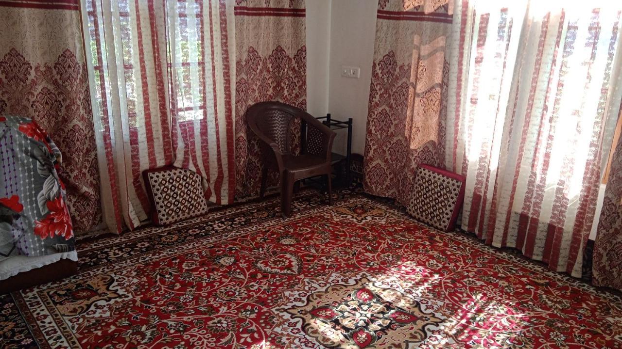 Bed and Breakfast Mir Manzil à Srīnagar Extérieur photo